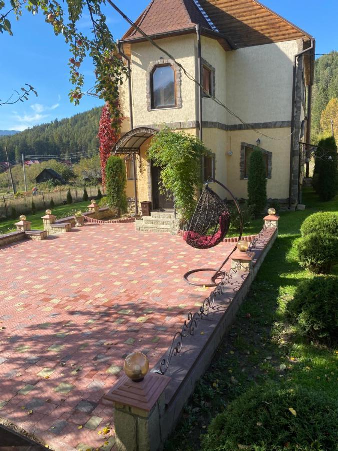 Золото Карпат Villa ยาเรมชา ภายนอก รูปภาพ