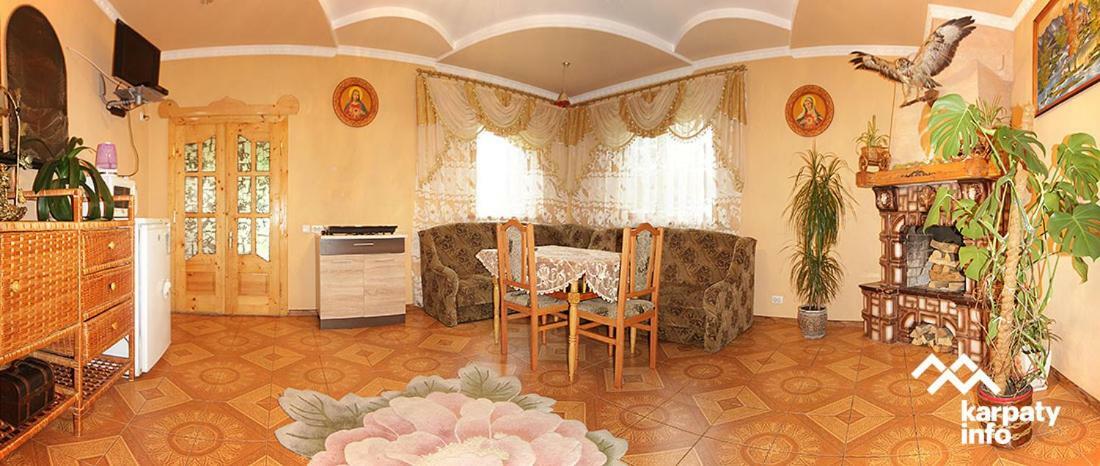 Золото Карпат Villa ยาเรมชา ภายนอก รูปภาพ